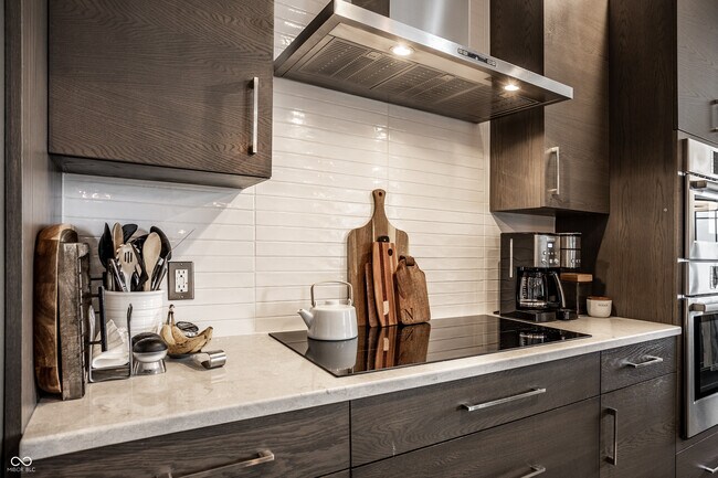 Building Photo - 435 Virginia Ave