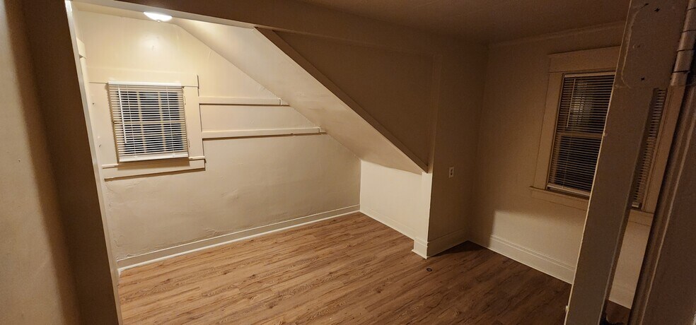 Building Photo - 204 Winspear Ave