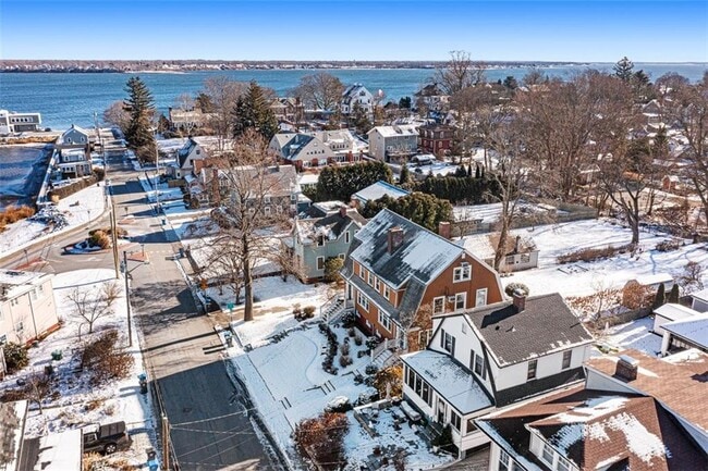 Building Photo - 118 Ocean Ave