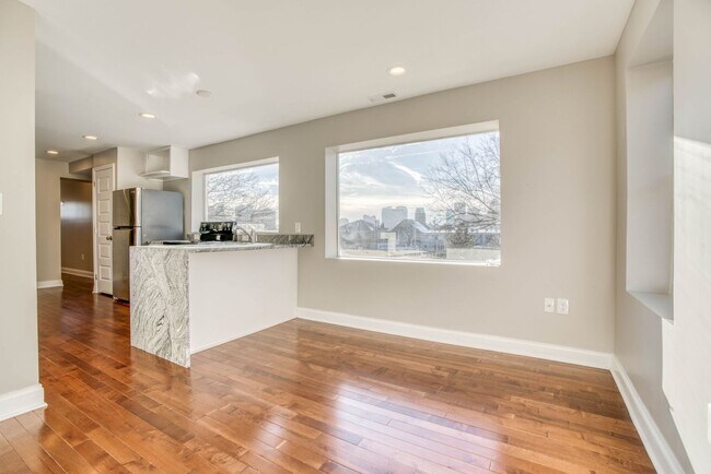 Building Photo - 1623 E Baltimore St