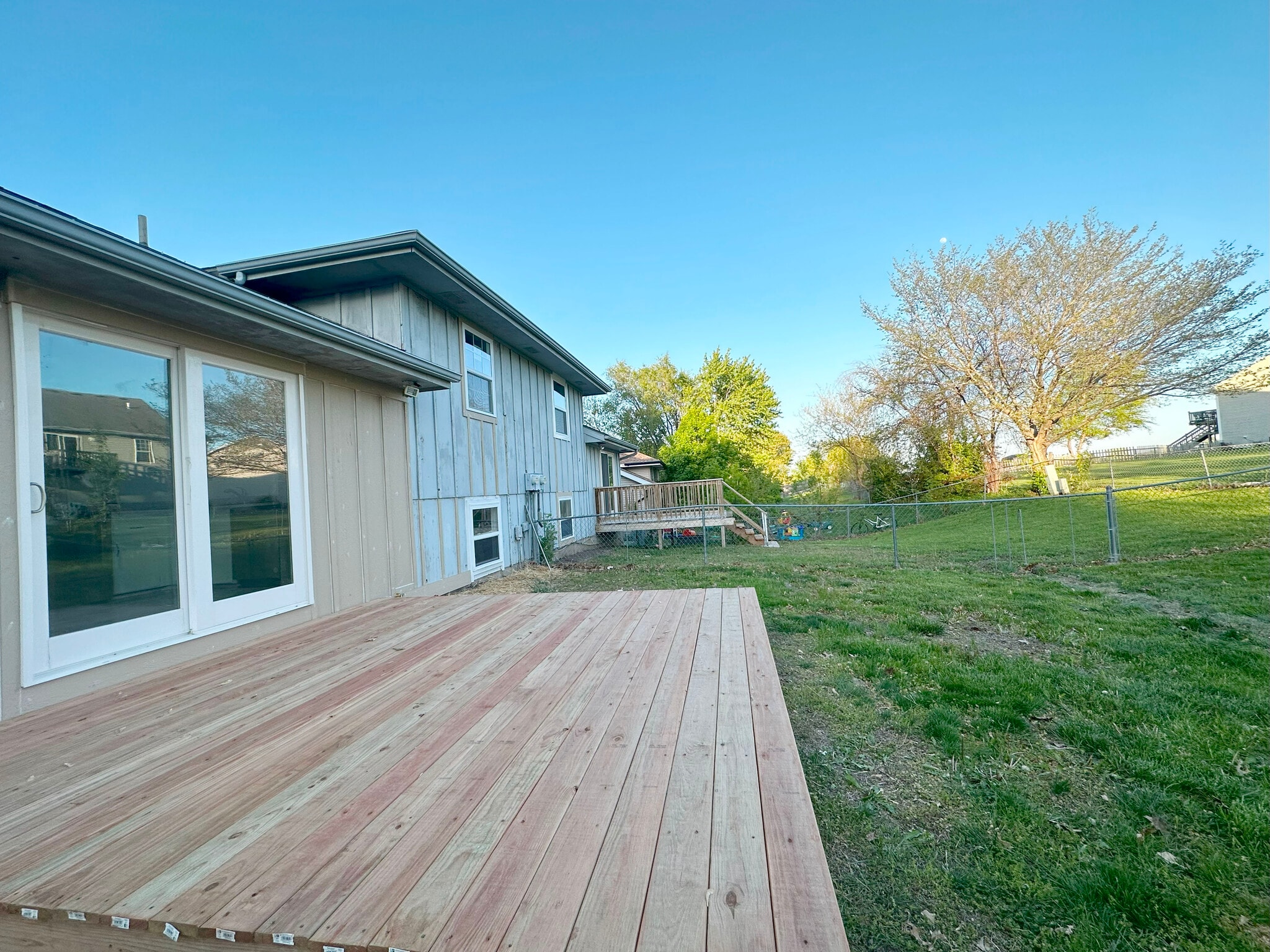 Building Photo - 1417 La Chateau Dr