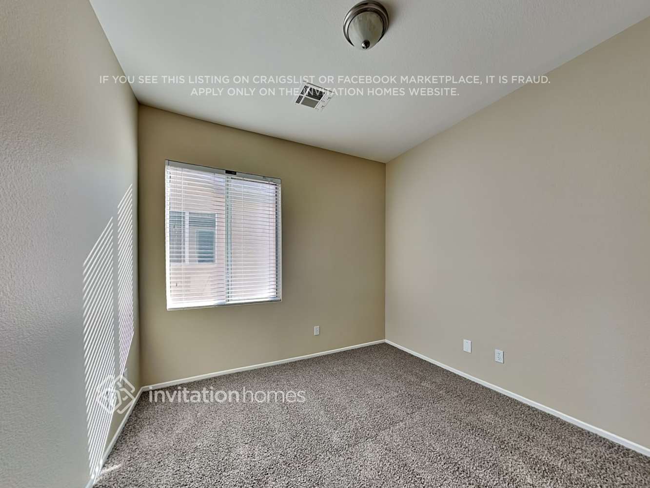 Building Photo - 9800 Red Horse St