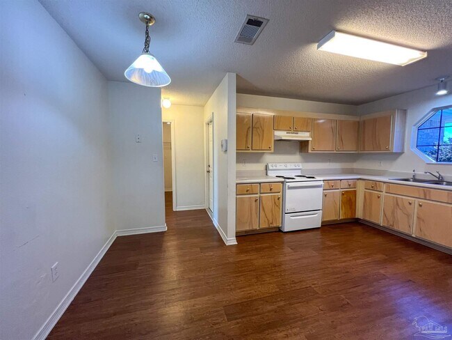 Building Photo - 1297 Middlebrook Dr