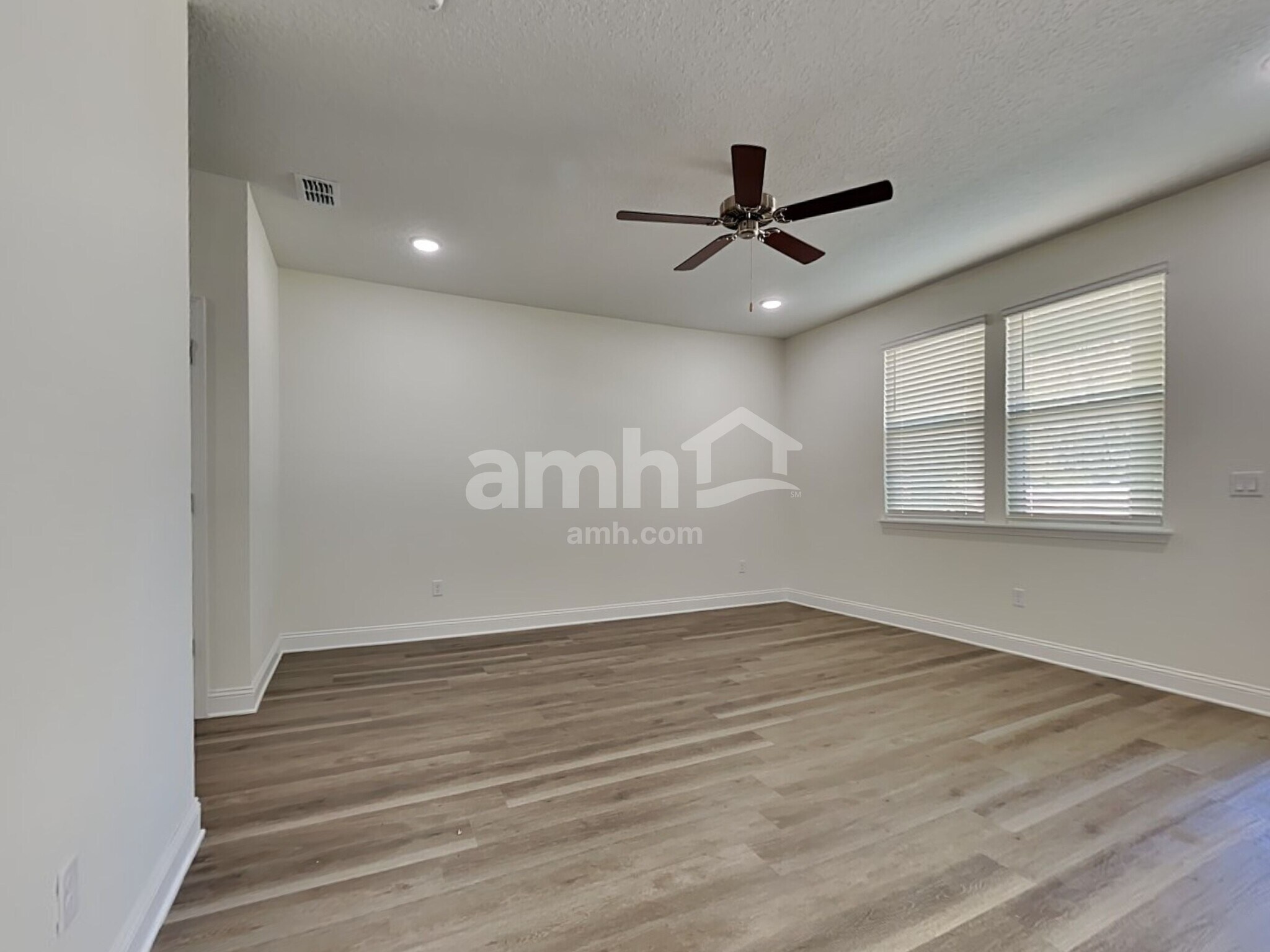 Building Photo - 11590 Bay Hl Cir