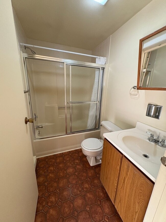 Building Photo - 111 Lenox Ave