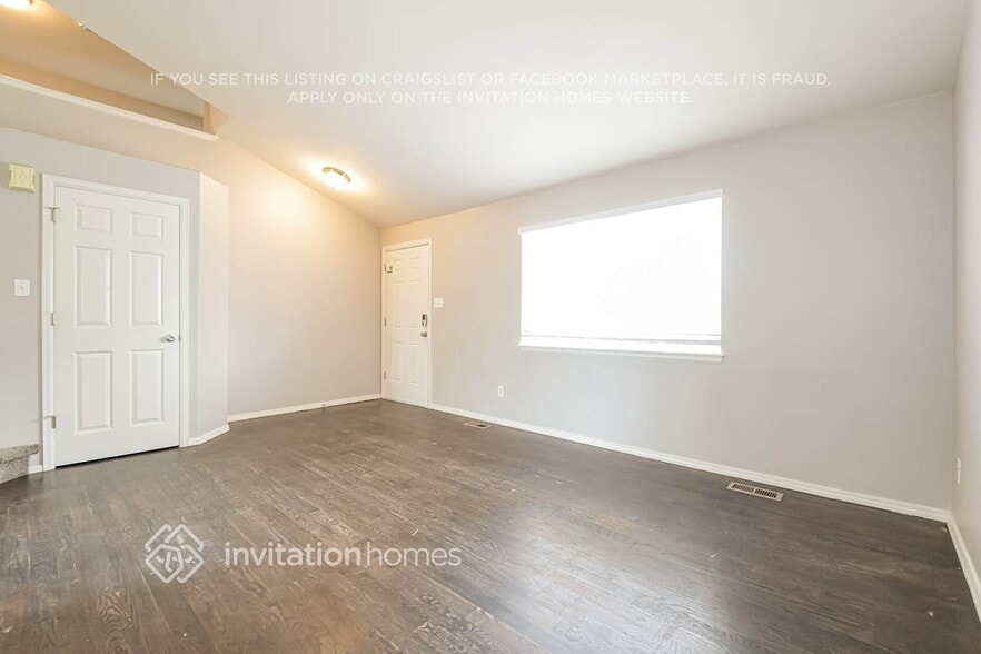 Building Photo - 13544 N Pecos St