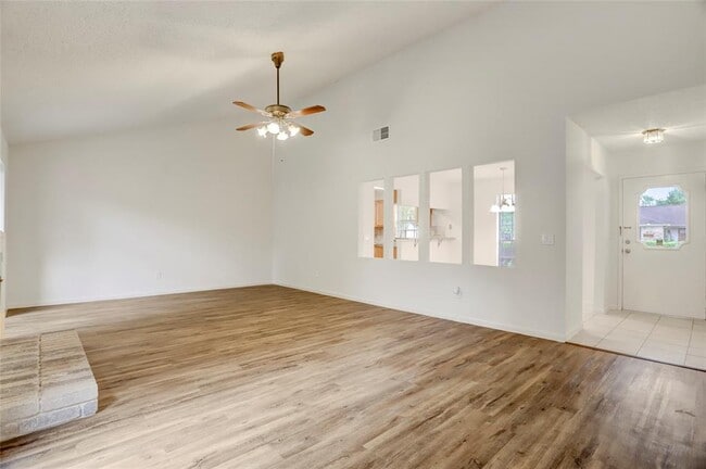 Building Photo - 3406 E Heatherock Cir