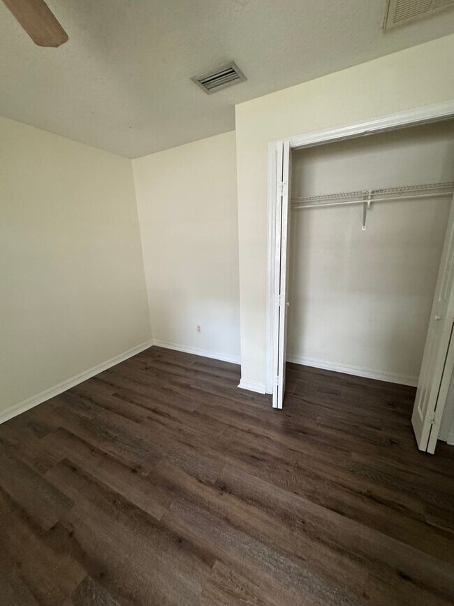 Building Photo - Charming 3BR/2BA Home in Countryside Estat...