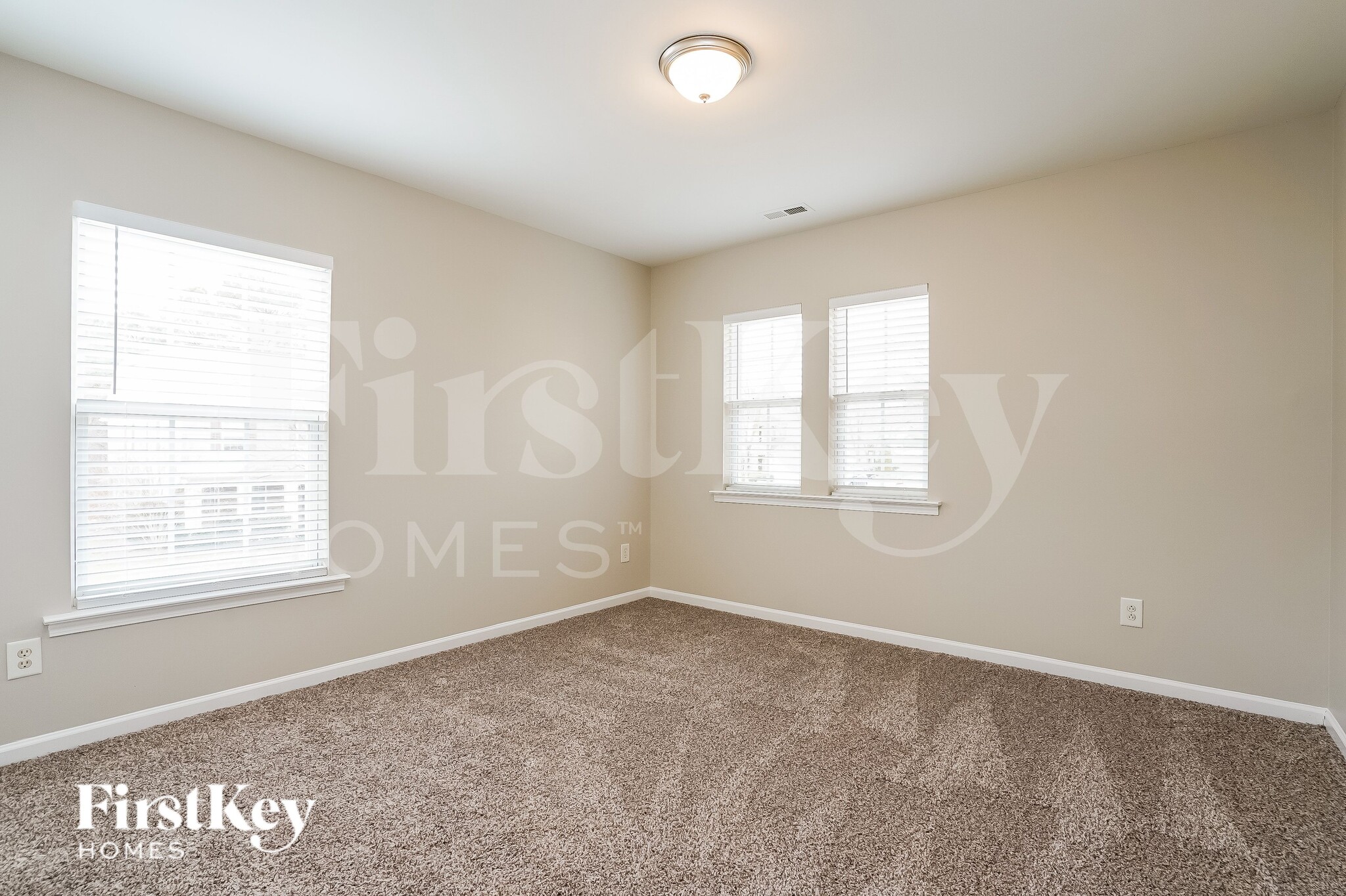 Building Photo - 2 Red Sage Ct