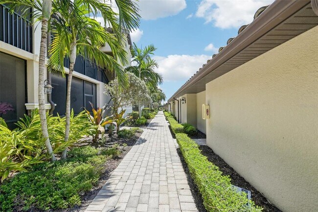 Building Photo - 5528 Palmer Cir