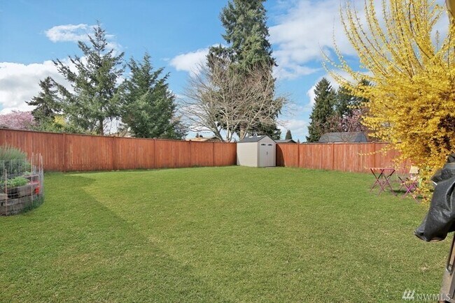 Building Photo - HOME SWEET HOME. .. 3 Bedroom Rambler with...