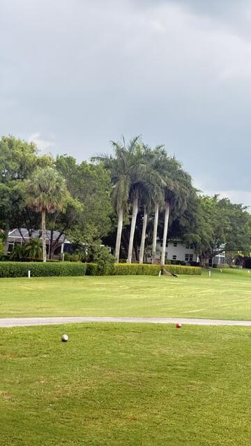 Building Photo - 4031 N Cypress Dr