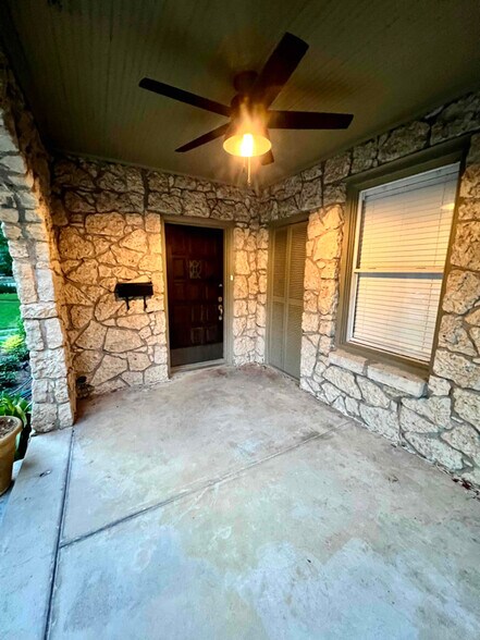 Building Photo - 1406 Ramsey Ave