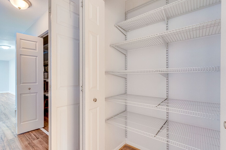 Hall Closets - 6143 Leesburg Pike