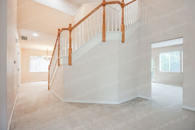 Building Photo - 16107 SE Bybee Ct