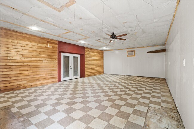 Building Photo - 30318 2nd St