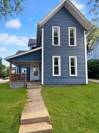 Building Photo - 301 Spencer St NE