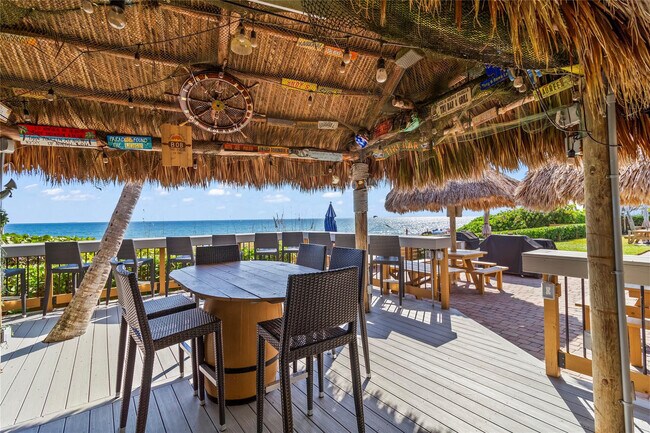 Building Photo - 800 SE 20th Ave