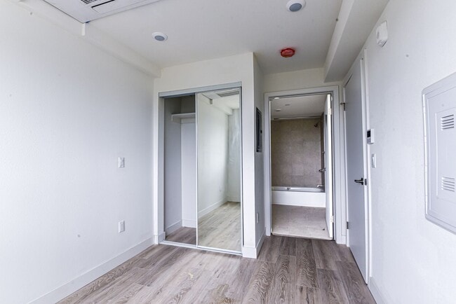 Building Photo - 7410 S Avalon Blvd