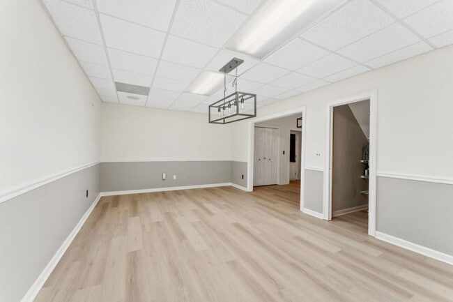 Building Photo - 4101 Lakeland Hills Dr