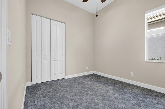 Building Photo - 8883 Kingsmoor Wy