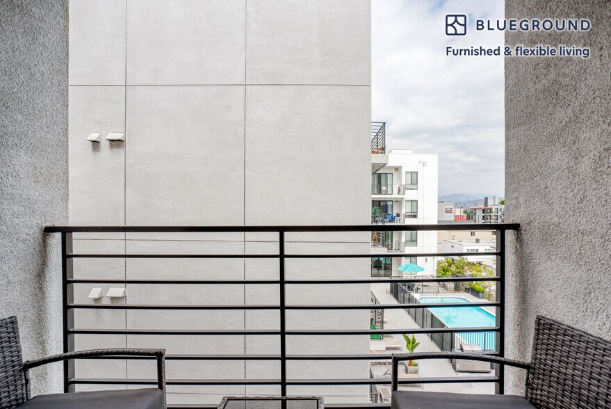 Building Photo - 5500 Klump Ave