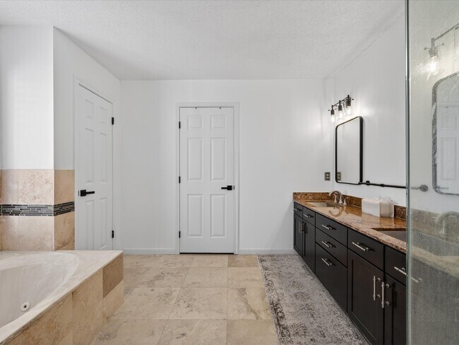 Building Photo - 1676 Beaconshire