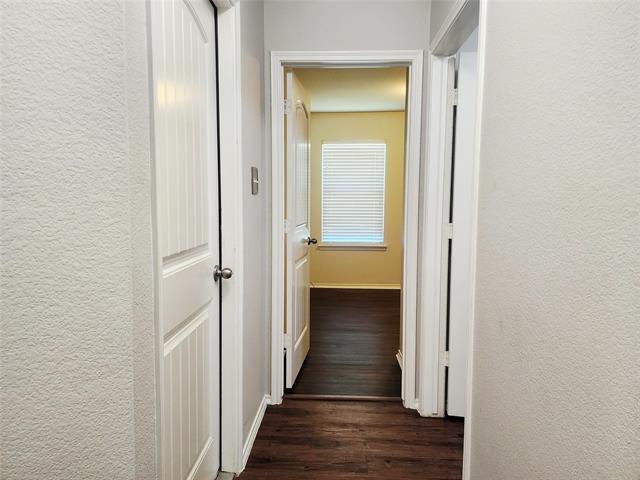 Building Photo - 1400 Cedar Hollow Dr