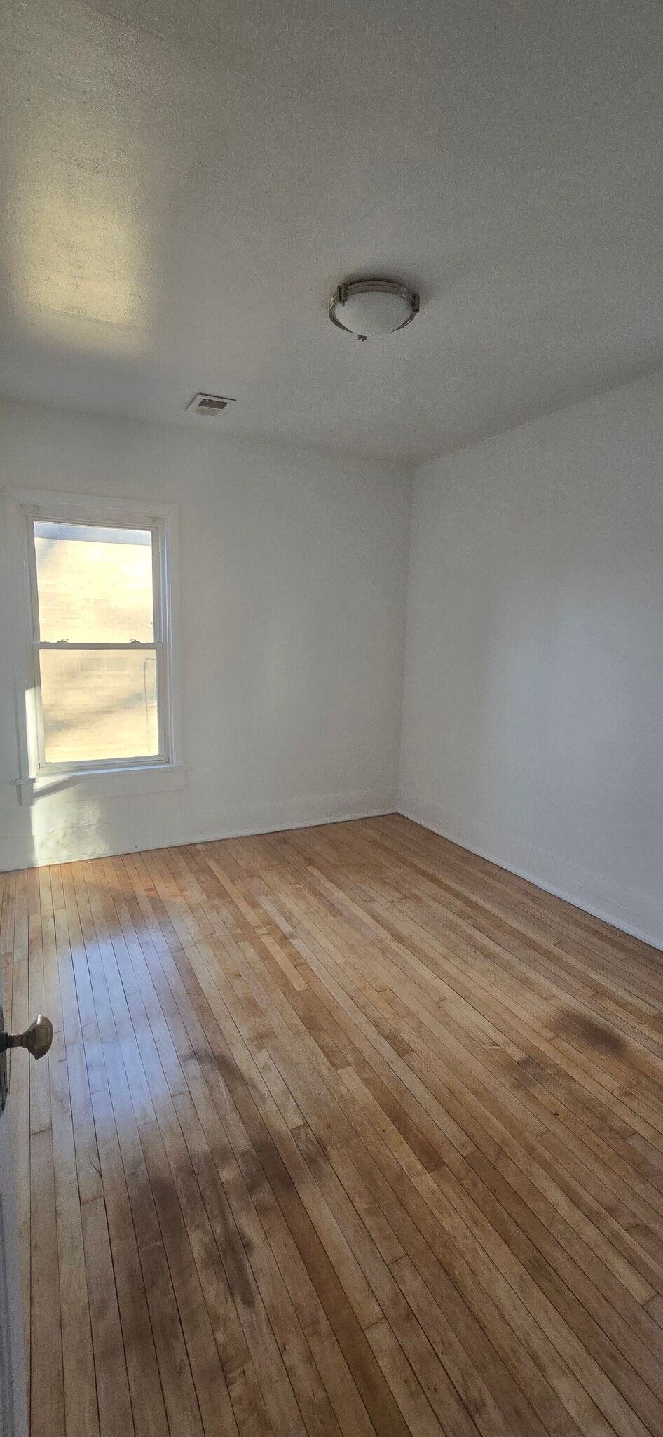 Building Photo - 3744 W Miller Ln