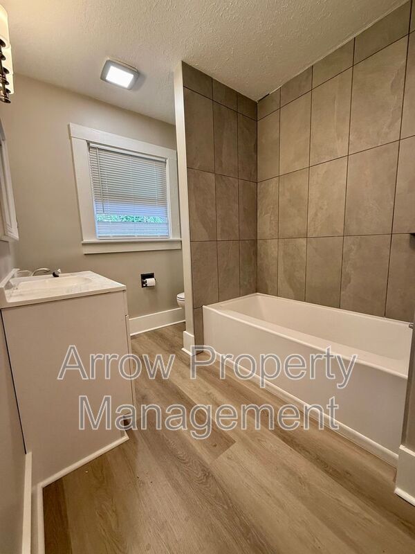 Building Photo - 2616 South St