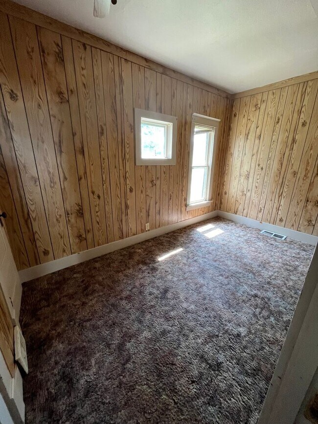 Building Photo - 2 Bedroom home in Rockwell City $500