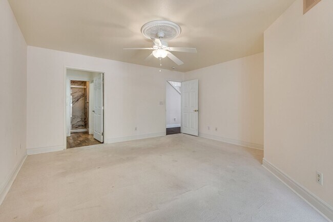 Building Photo - Desert Shores Gem with Main-Level Primary Suite & Private Wraparound Patio
