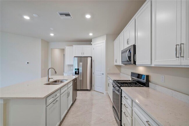 Building Photo - 17017 Pine Lily Ln