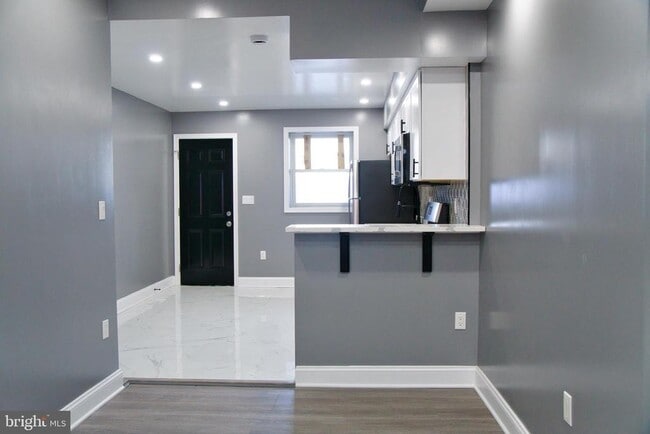 Building Photo - 1604 Cliftview Ave