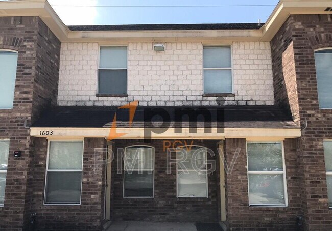 Building Photo - 1603 W Omni Ave
