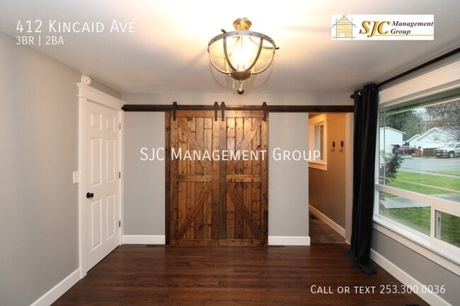 Building Photo - 412 Kincaid Ave