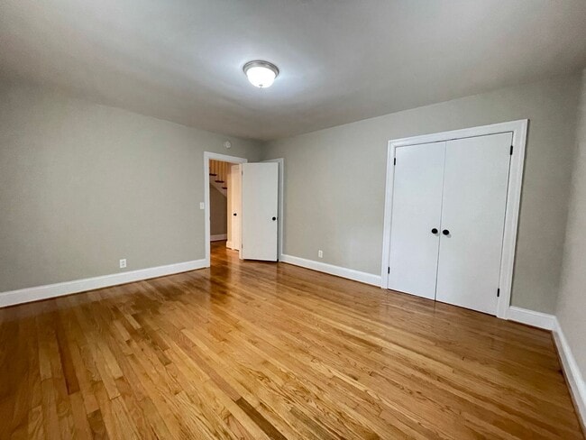 Building Photo - Everything you’ve been dreaming of is here. Lease today!