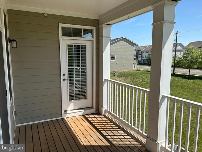 Building Photo - 44133 Peirosa Terrace