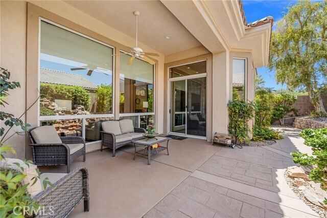 Building Photo - 78652 Alliance Way