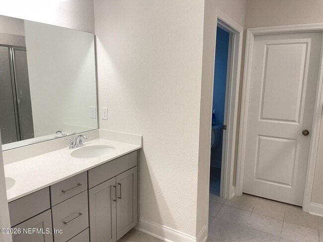 Building Photo - 504 Blue Daze St