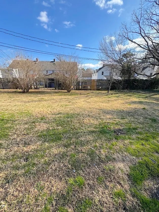 Building Photo - 102 Cushing St