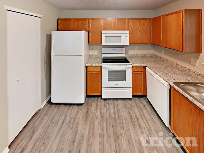 Building Photo - 1826 Blue Pine Ln