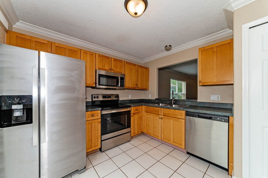 Building Photo - 3512 Chinaberry Ln