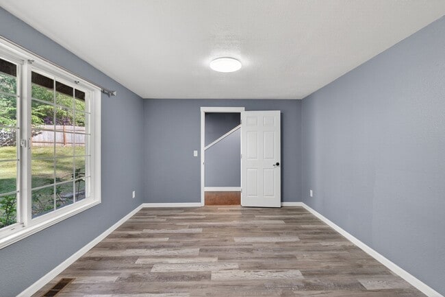 Building Photo - The Ultimate Gig Harbor Retreat!