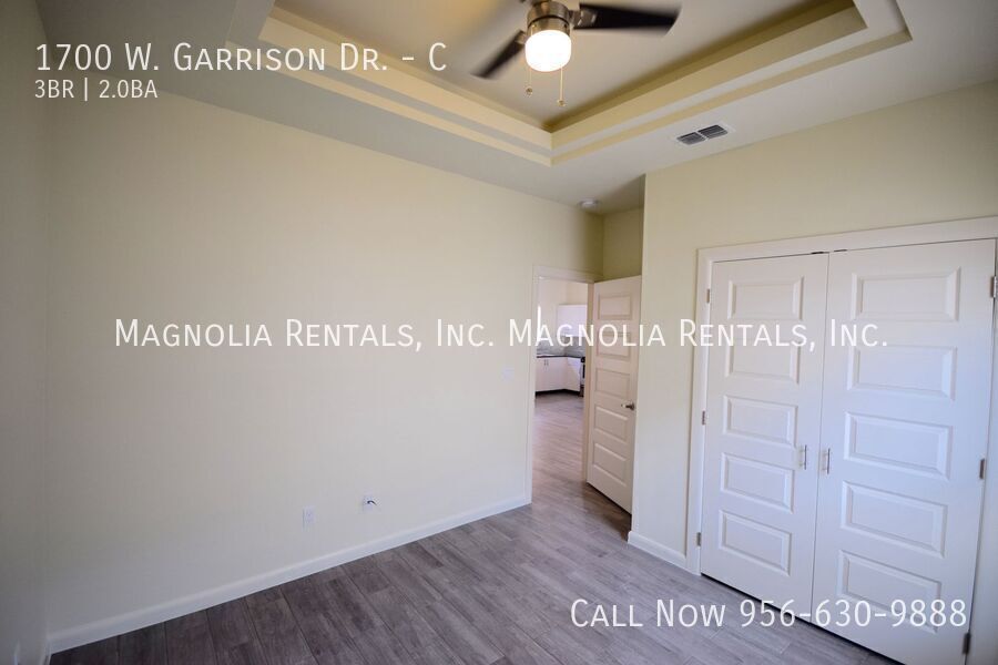 Building Photo - 1700 W Garrison Dr