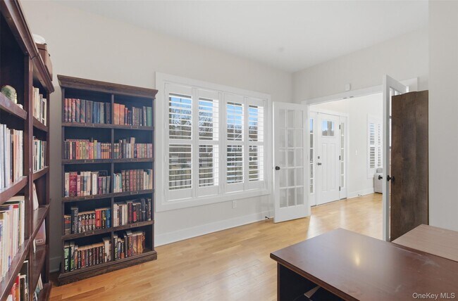 Building Photo - 108 Joyce Wy