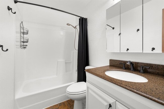 Building Photo - 21459 Coyote Trail