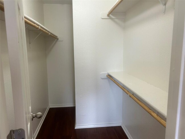 Building Photo - 140 Calcite Ln