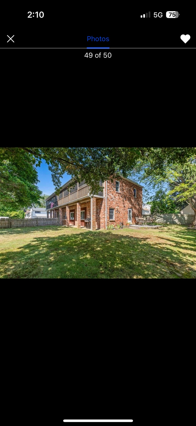 Building Photo - Barrington Brick House
