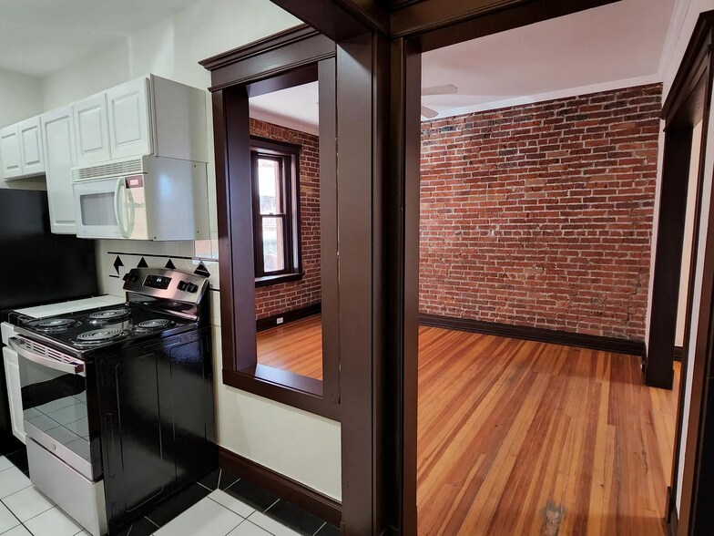Building Photo - 1475 N Humboldt St
